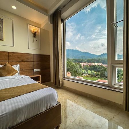 Hotel Nirvana Bliss, Behind Parmarth Niketan Rishīkesh 外观 照片