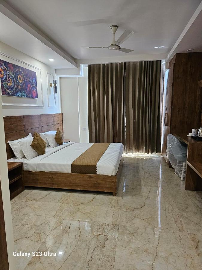 Hotel Nirvana Bliss, Behind Parmarth Niketan Rishīkesh 外观 照片
