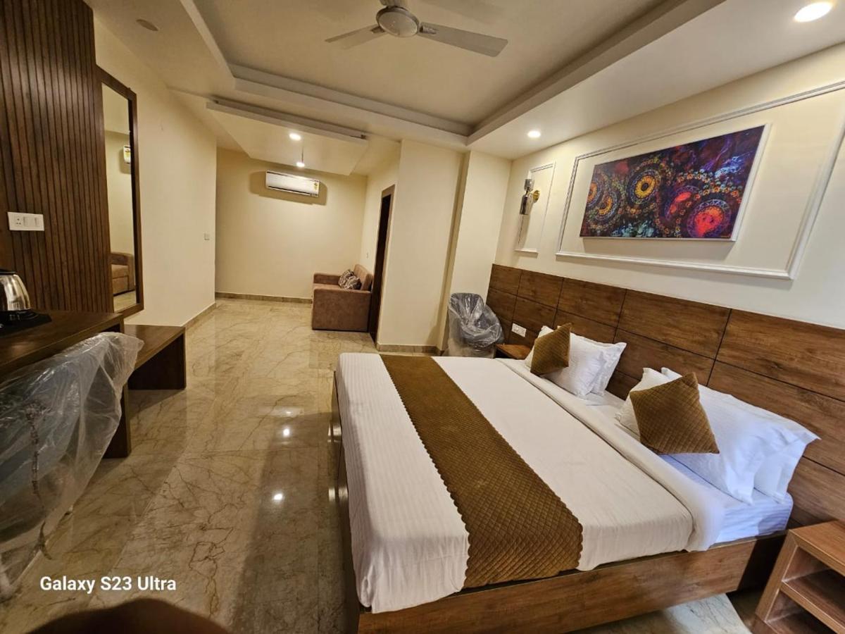 Hotel Nirvana Bliss, Behind Parmarth Niketan Rishīkesh 外观 照片