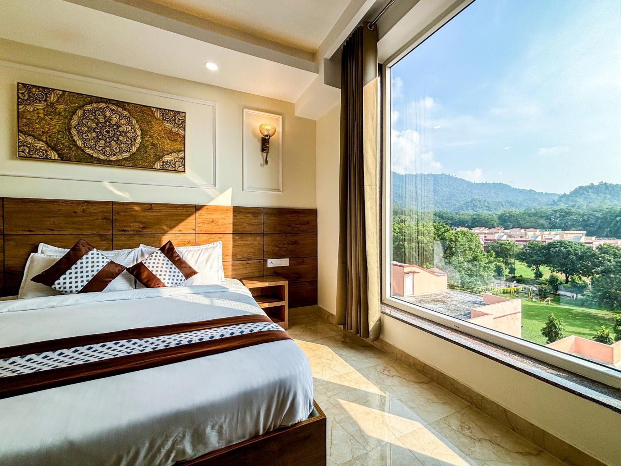 Hotel Nirvana Bliss, Behind Parmarth Niketan Rishīkesh 外观 照片
