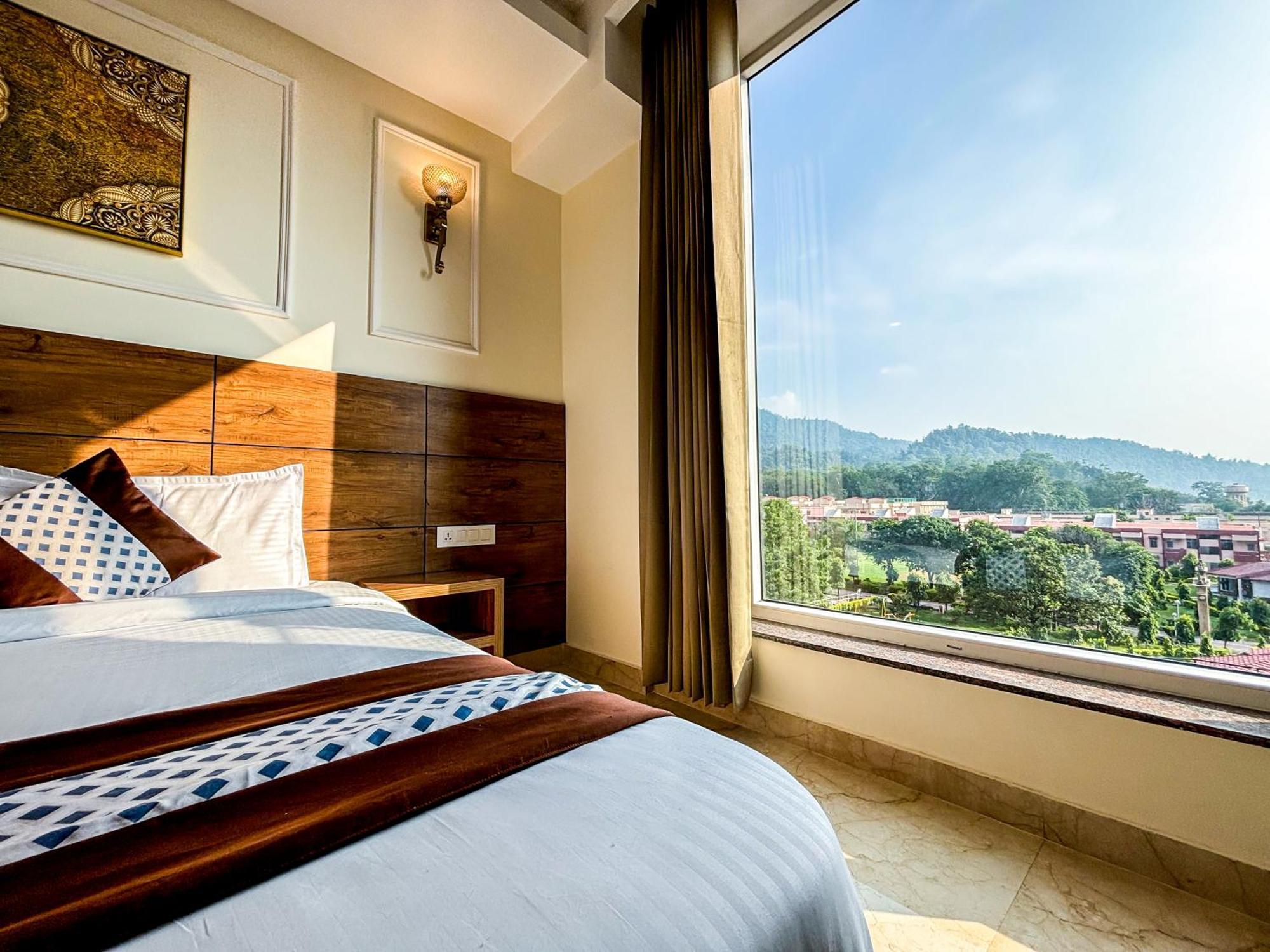 Hotel Nirvana Bliss, Behind Parmarth Niketan Rishīkesh 外观 照片