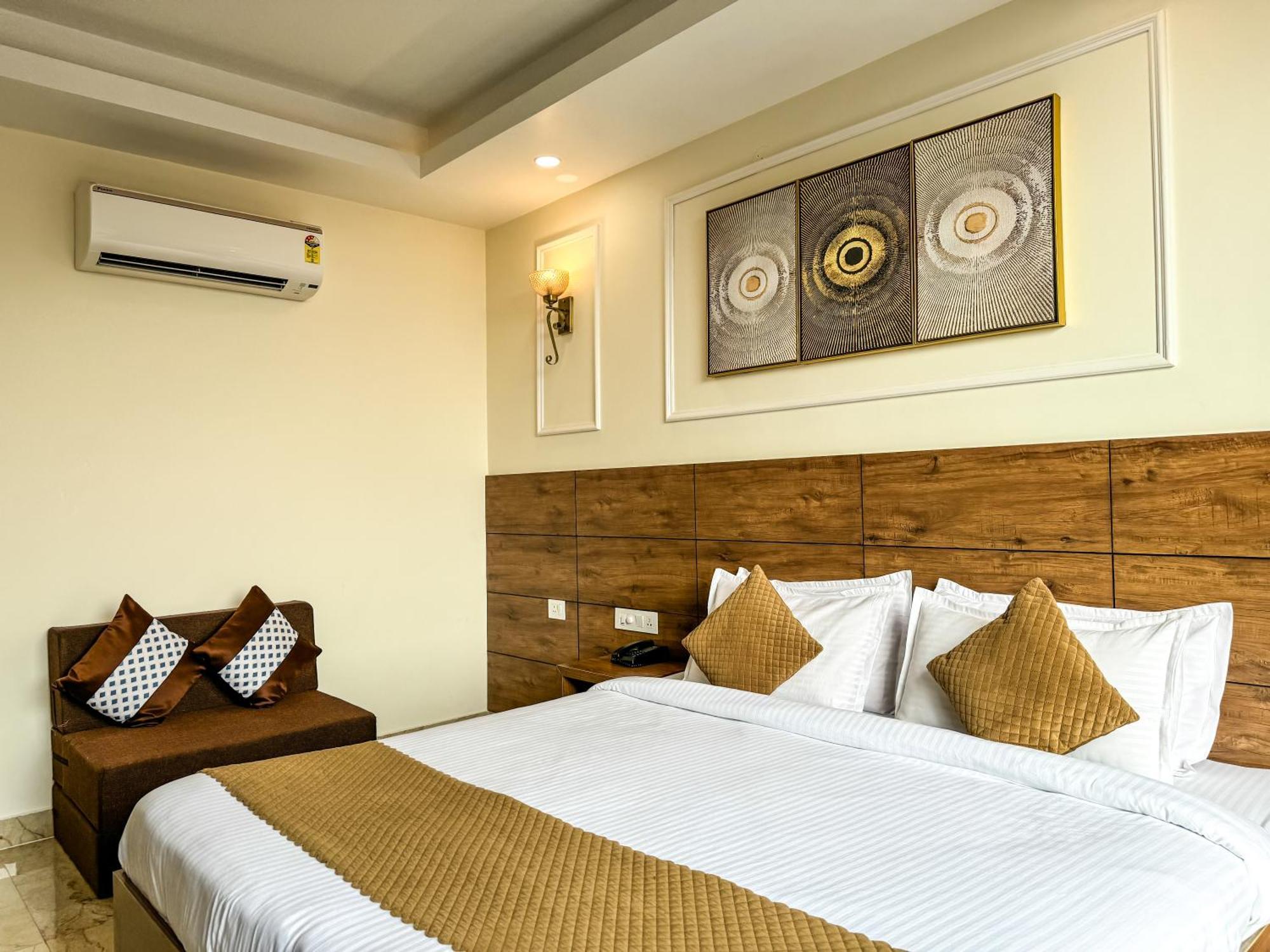 Hotel Nirvana Bliss, Behind Parmarth Niketan Rishīkesh 外观 照片