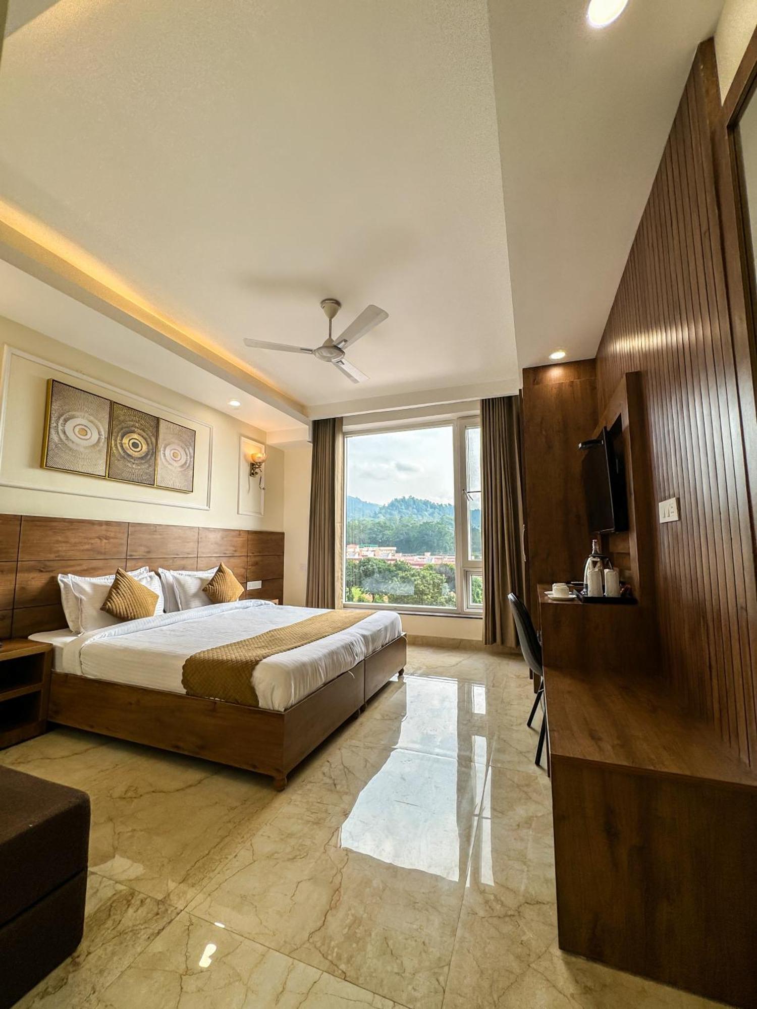 Hotel Nirvana Bliss, Behind Parmarth Niketan Rishīkesh 外观 照片