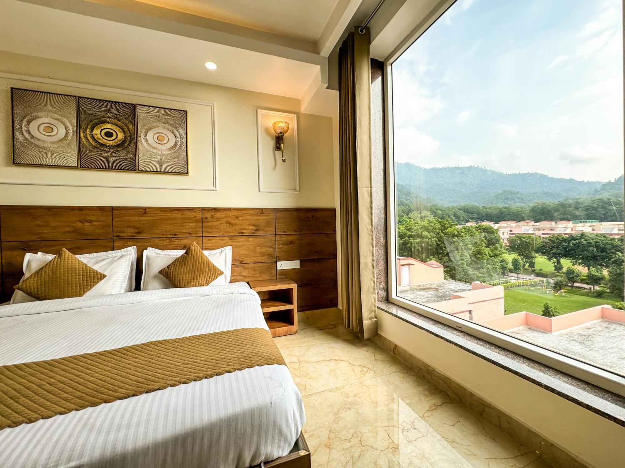 Hotel Nirvana Bliss, Behind Parmarth Niketan Rishīkesh 外观 照片