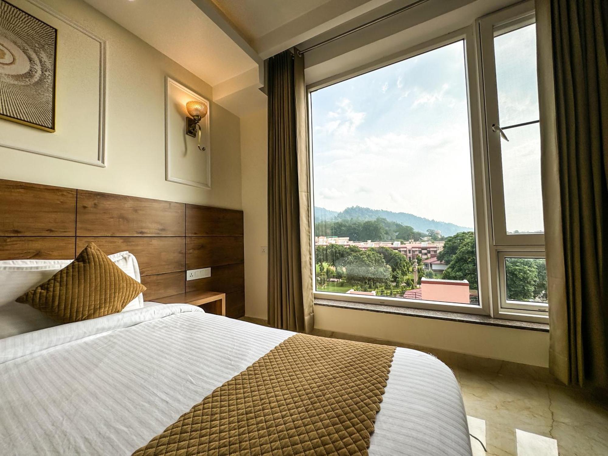 Hotel Nirvana Bliss, Behind Parmarth Niketan Rishīkesh 外观 照片